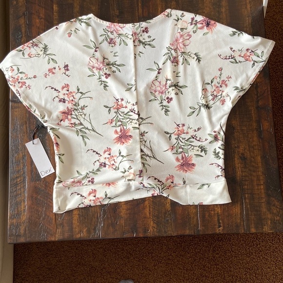 DEX Floral Shirt - Picture 7 of 7